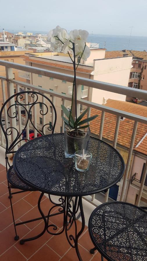 Dimora Brezza Di Mare Apartment Termoli Luaran gambar